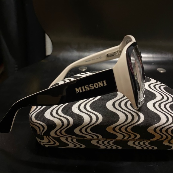 Missoni Frames Excellent Condition - Picture 4 of 6